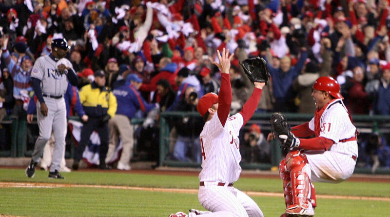 Former Phillies closer Brad Lidge with Spector Sports for a 2008 World Series baseball card